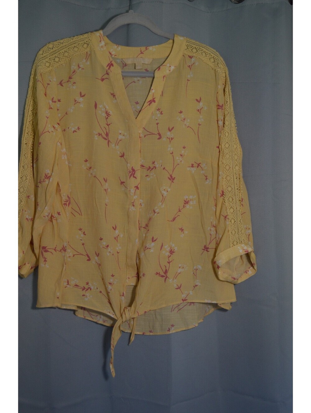 Hope & Harlow Women's Yellow Floral Button-Up Blouse Size 1X